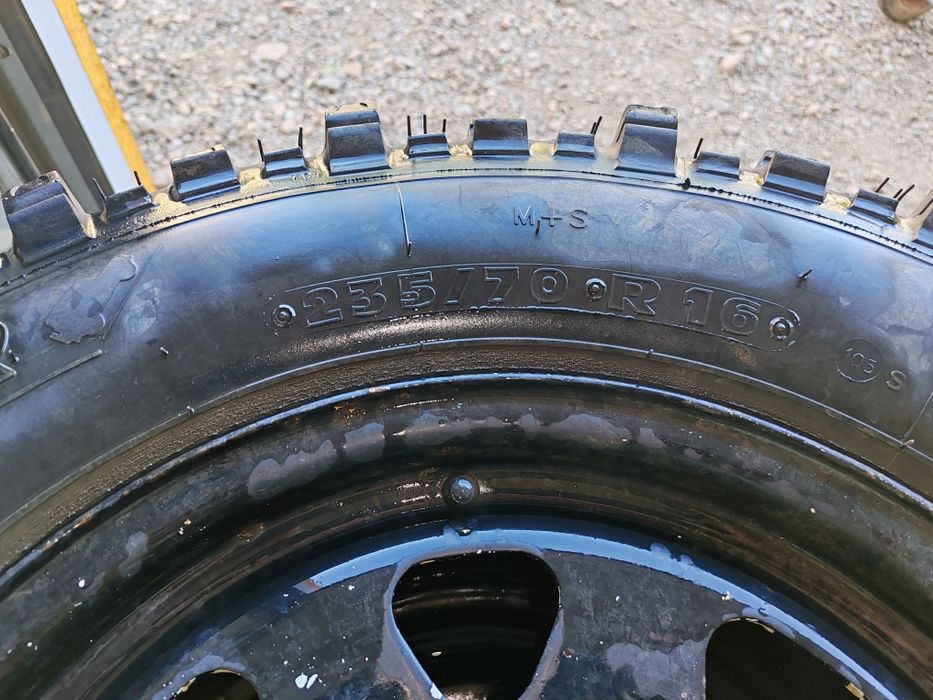 Гуми за кал 16 цола плюс джанти