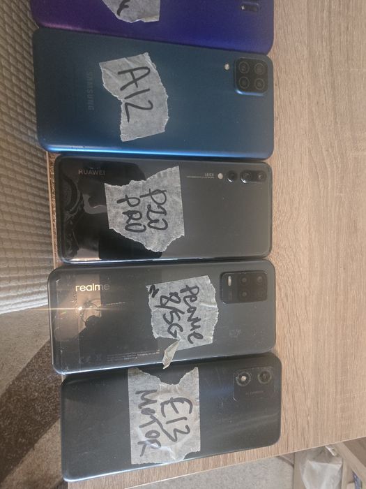 Лот Смартфони за части