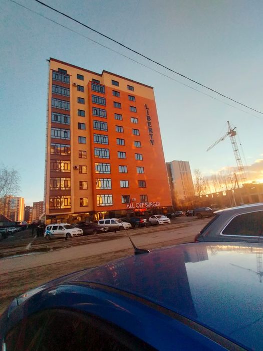 Продам 2 Ком квартиру в центре города