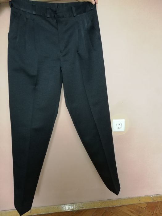 Официални  панталони от естествени материали