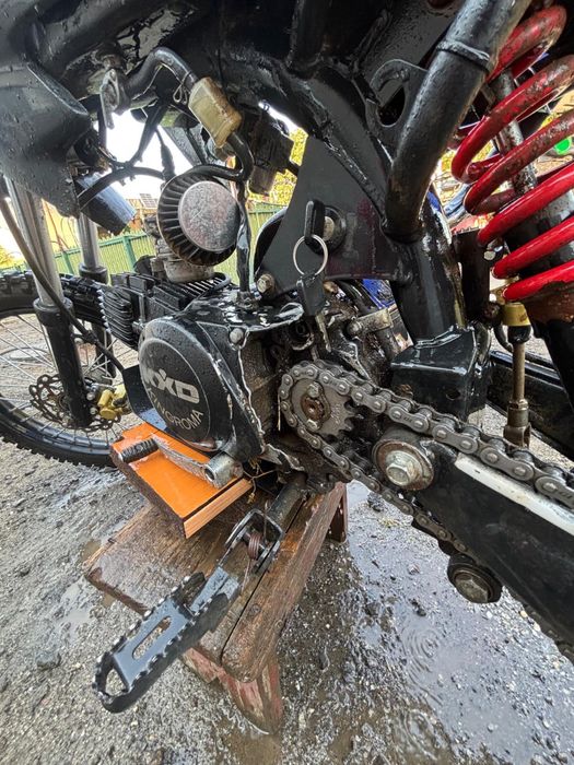 Vând cross 125 cc