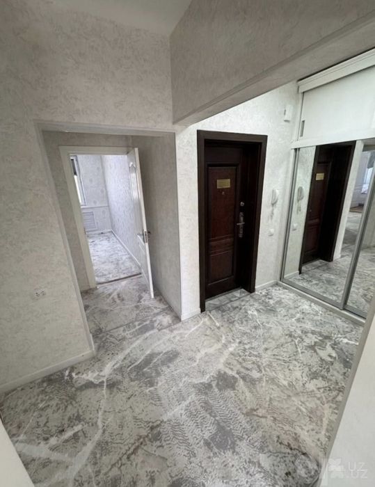 СРОЧНО Сотилади ГАНГА Себзор Ц 17 Метро: Г. Гулом 4хона 5етаж 90м²