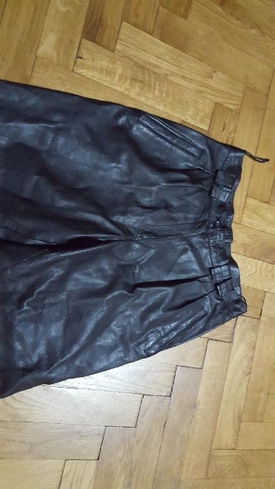 Pantaloni dama din piele