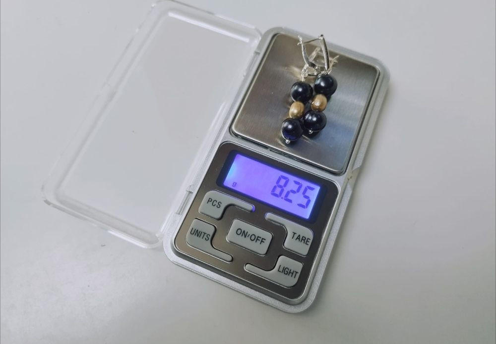 Cercei cu perle de culoare neagra si maro, copii