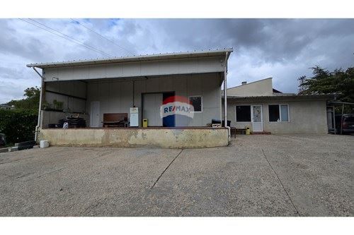 Склад в Варна-Бриз площ 600 цена 3100