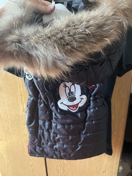 Елек с яка от лисица