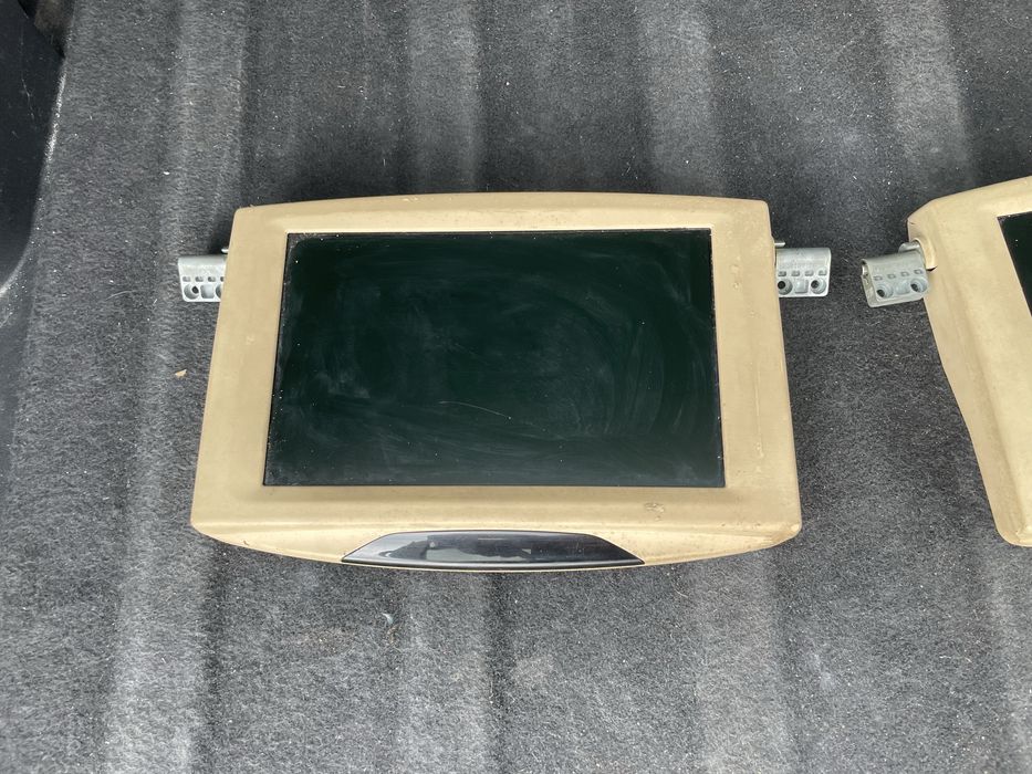 Ecran Afisaj ecran mic Tetiere BMW 7 F01 F02 F03 F04 stare perfecta de functionare instalatie electrica inclusa
