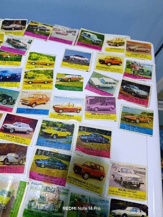 60 броя стари картинки от дъвки