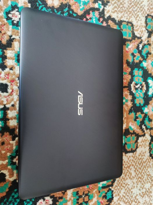 Asus holat oʻrtacha
