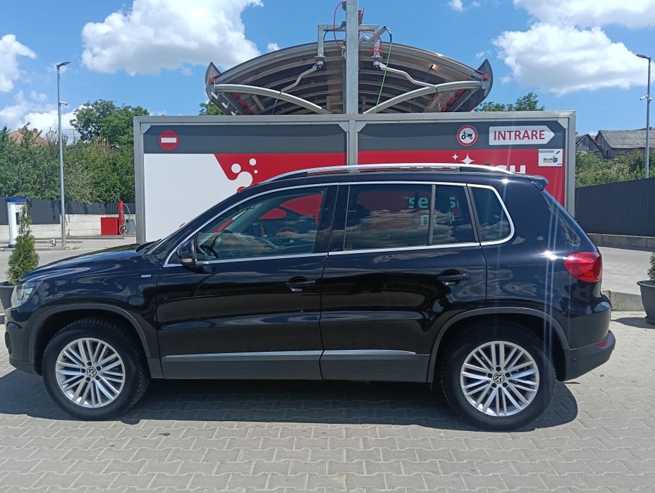 Vând   Volchswagen Tiguan