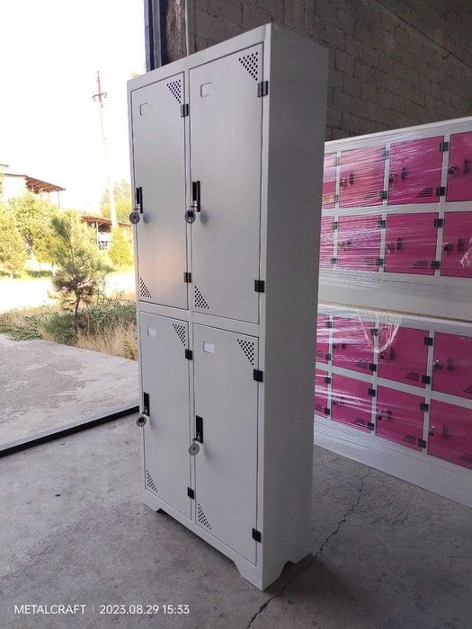 Шкаф металлический для одежды