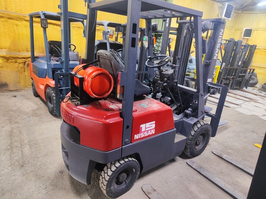 Продам вилочный погрузчик. Кара