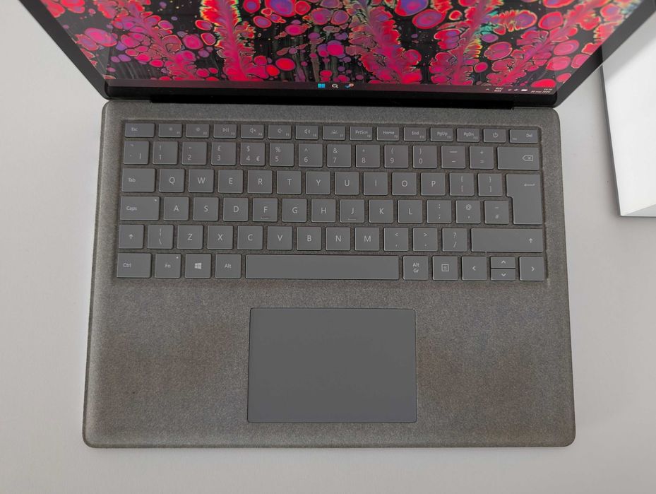 Microsoft Surface Laptop 2, 13"