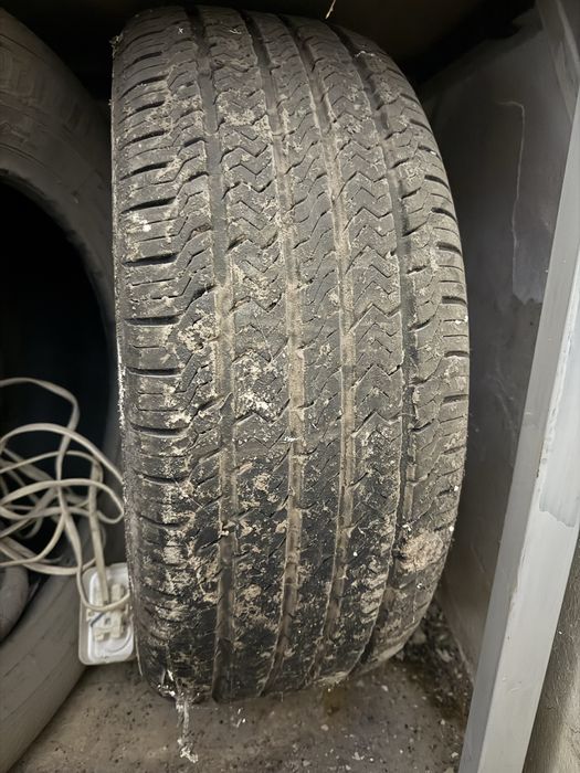 Продам летние покрышки