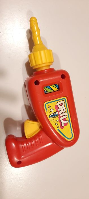 Влакче конструктор и дрил машина