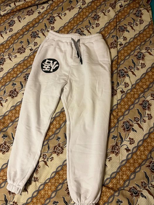 Топ цена!зимен панталон L размер става и за М