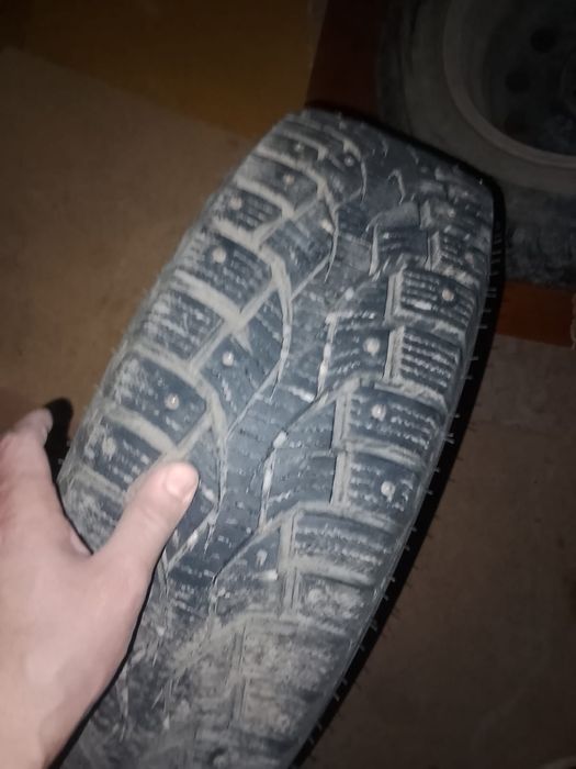 продам зимние колеса r15