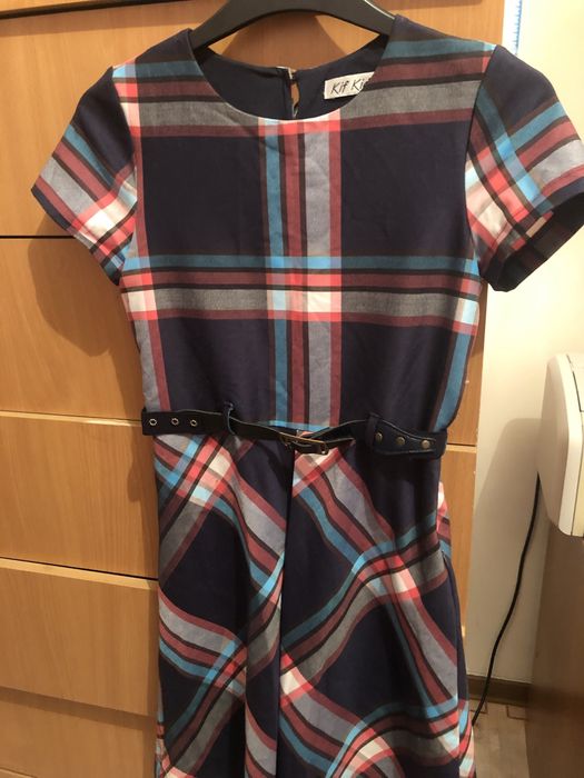 Продаются одежда на девочку 7-8 лет и 9-12 лет