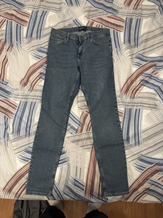 Различни модели дънки