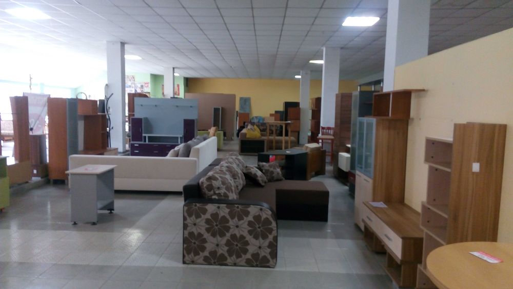 Складови помещение  Шоурум под наем .