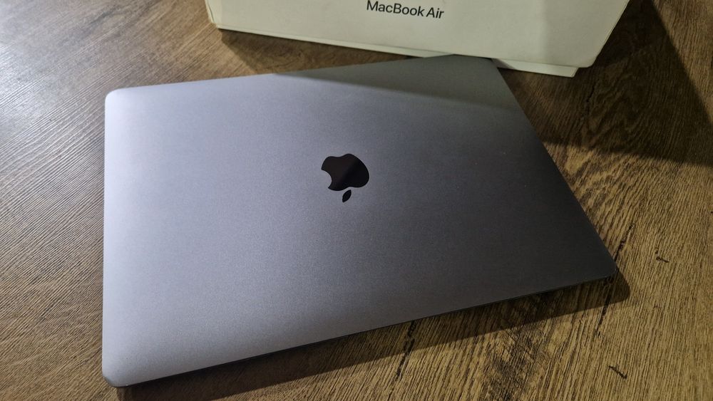 Macbook Air A2337 2020