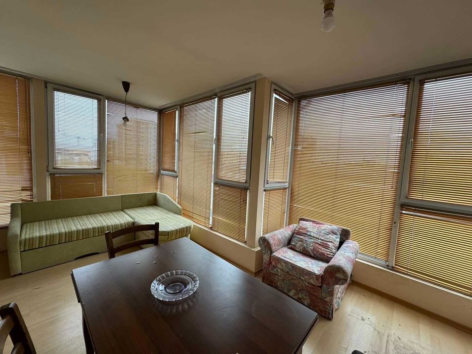 Продава се Двустаен апартамент в Варна, Възраждане 1 - 63 кв.м за 1889 €/кв.м - Снимка #3