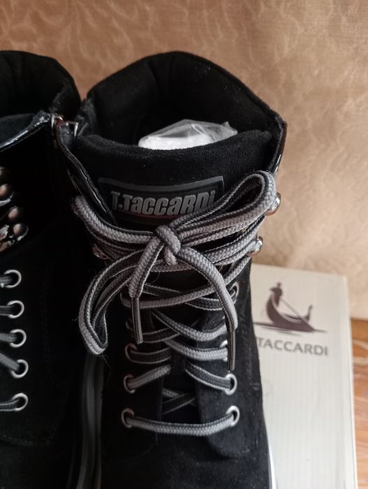 Демисезонные ботинки Кари 39 размер.