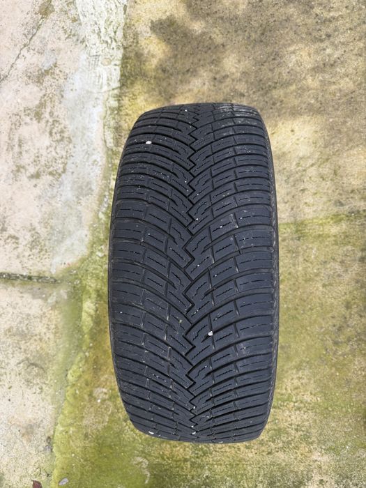 Pirelli all season 255 45 R20