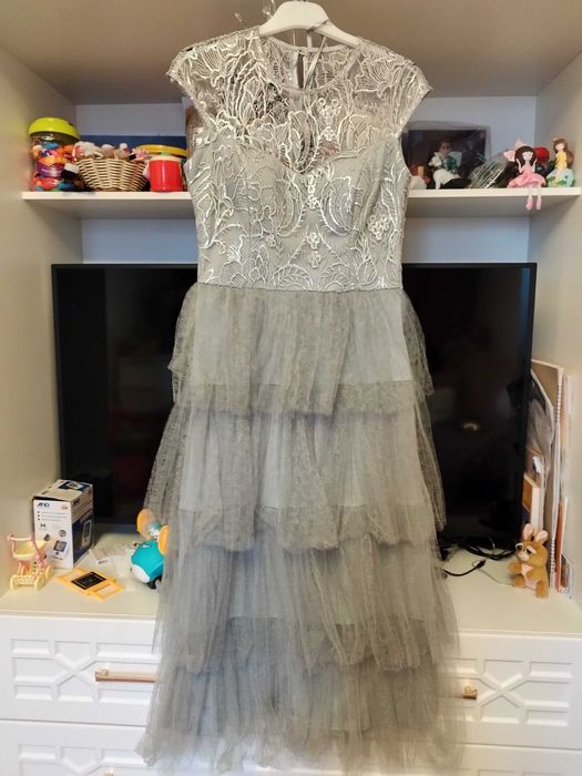 Платье.            .