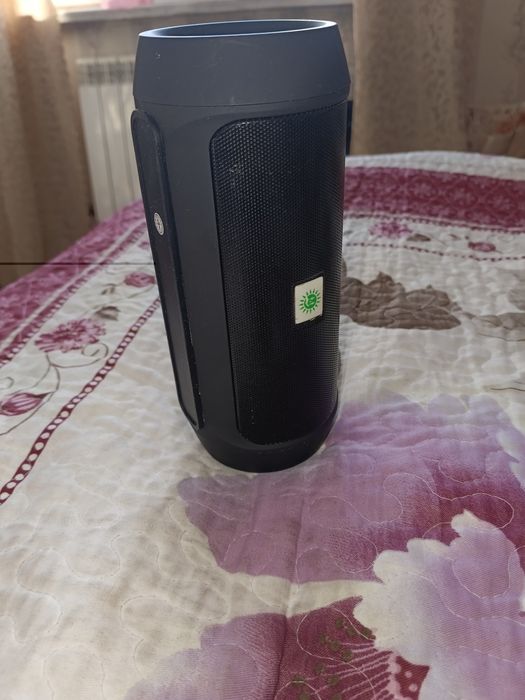 Продам колонку не маленькая