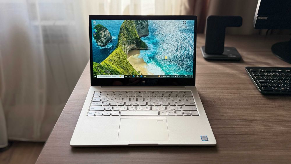 Ноутбук Xiomi Mi Air 13.3" IPS1920x1080, i5-7200U, DDR4 8, ssd256