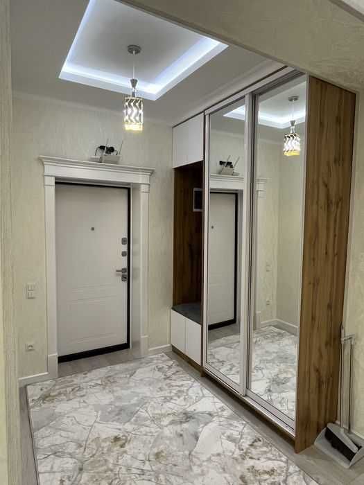 Чиланзар-10, НОВОСТРОЙКА 3/8/9  97 м²