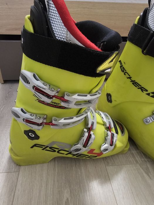 Fischer RC4 Junior Flex 100