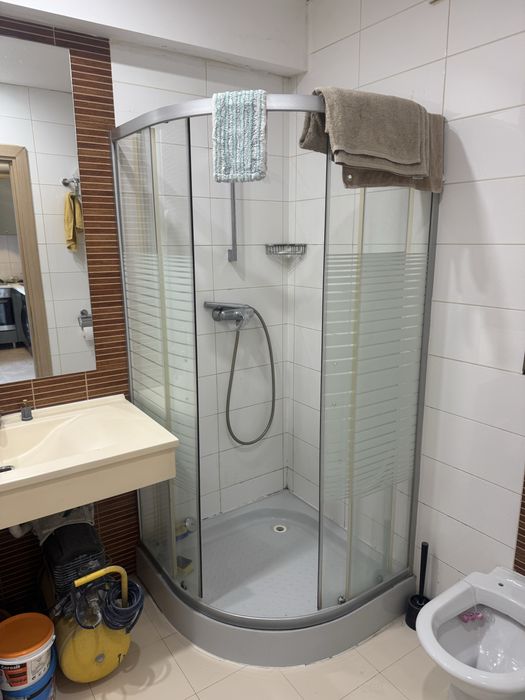 Donez Cabina Dus si Lavoar