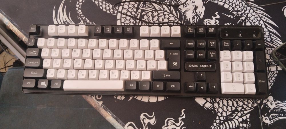 Продам клавиатуру