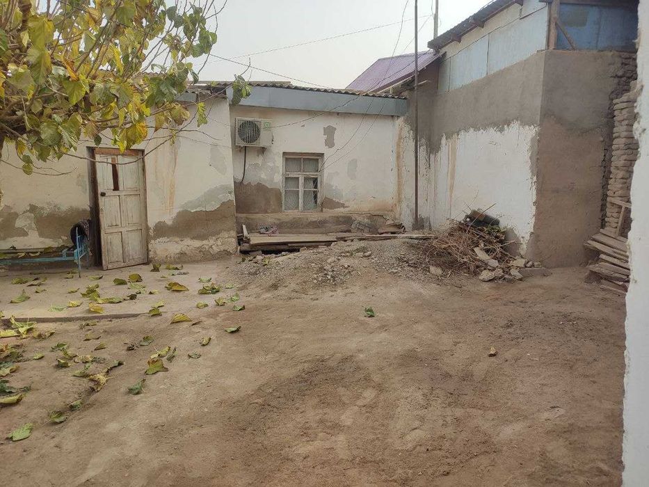 Уй сотилади 2 хона 2.40 соток