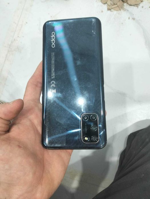 Телефон Оппо А52