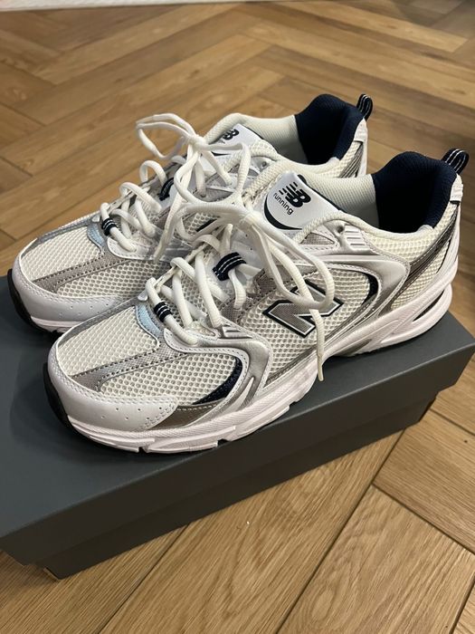 Продам кроссовки New balance 530