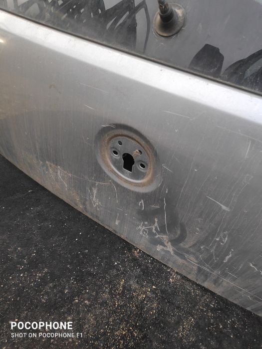 Врата багажник Fiat Grande Punto/ Фиат Гранде Пунто Със Забележки 2006