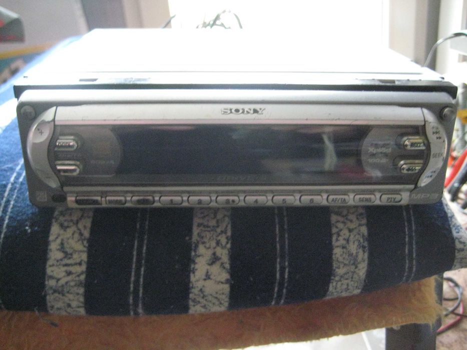 Продавам Sony CDX-F5550 50WХ4