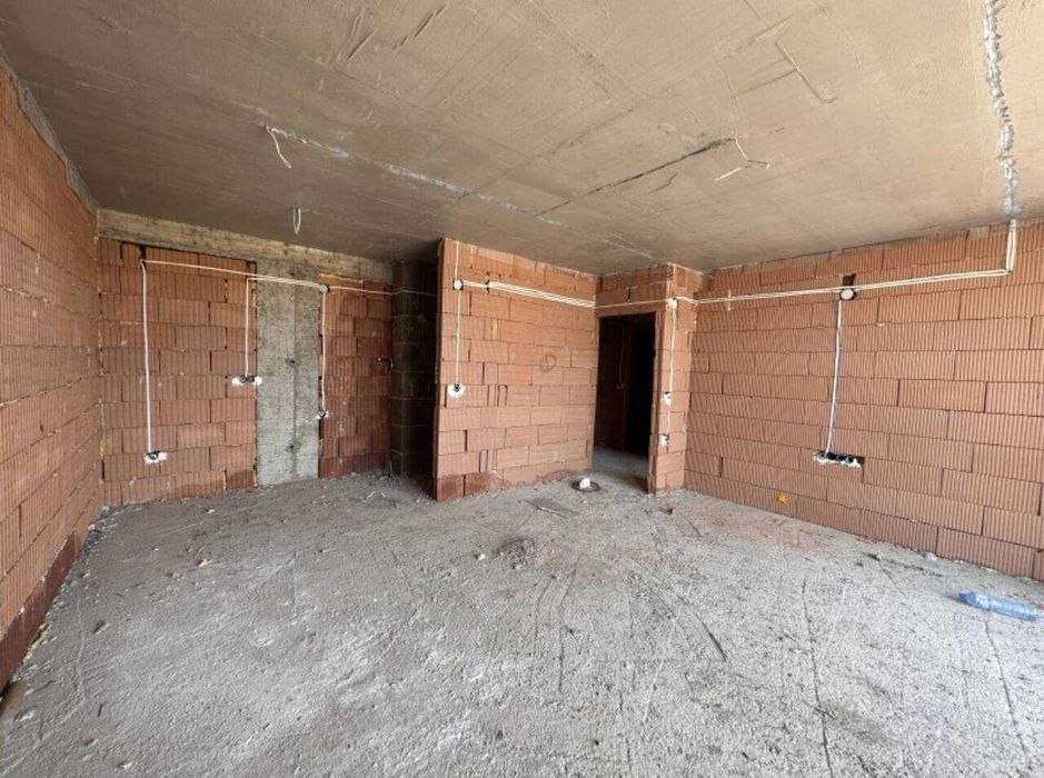 Продава се Двустаен апартамент в Пловдив, Христо Смирненски - 74 кв.м за 1330 €/кв.м - Снимка #2