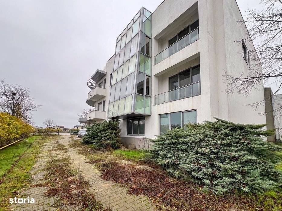 Proprietate comercială premium de vânzare- teren 3.728 mp |  Lângă A0