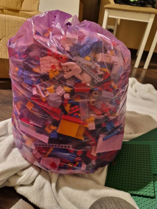 Piese lego pentru completări
