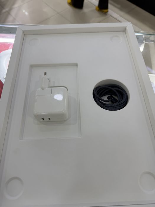Macbook Air 15 M2 8/512gb 86%