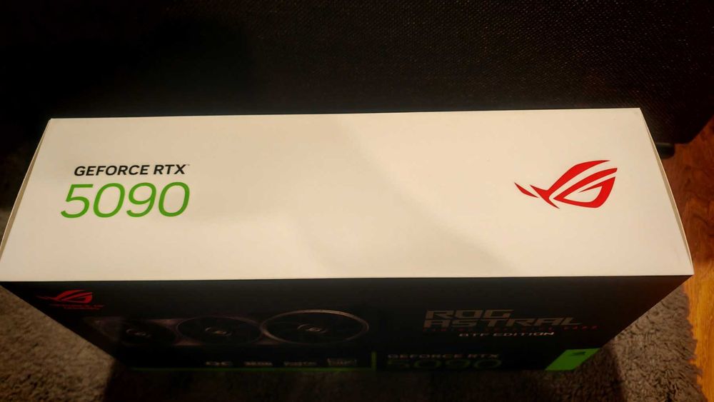 НОВА ! Видео карта ASUS ROG ASTRAL BTF Gaming OC 32GB