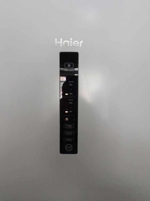 БУ холодильник Haier.