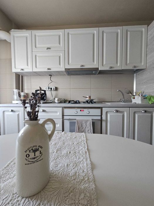 Vând apartament 2 camere decomandat zona Lipovei