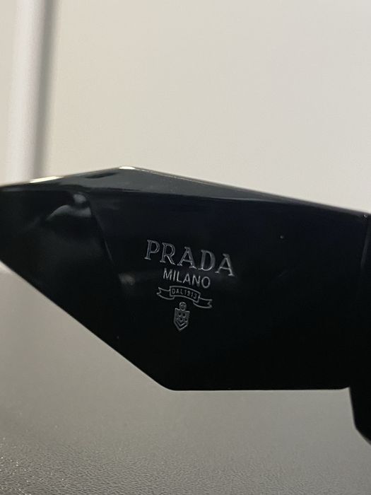 Ochelari de soare Prada