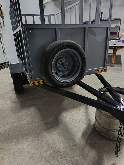 Продам прицеп новый