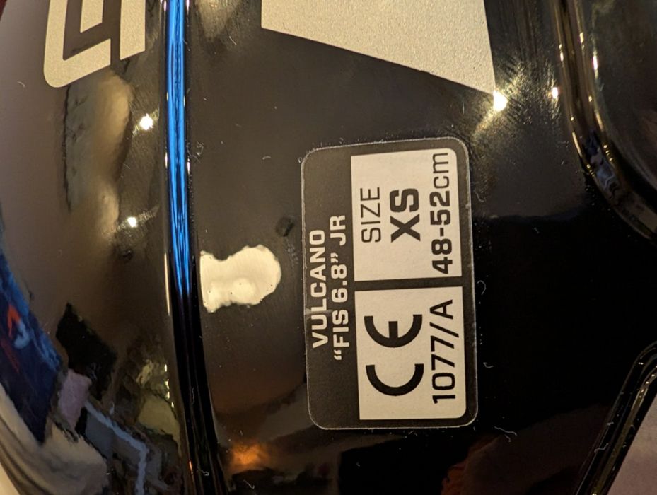 Детска състезателна ски каска BRIKO VULCANO FIS 6.8 JR [НОВА]